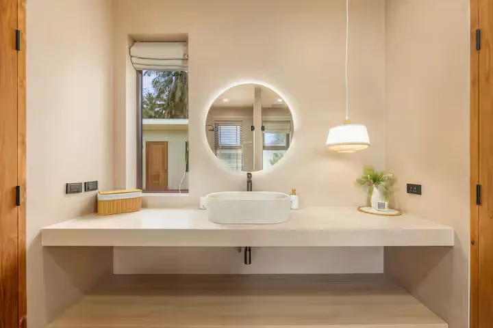 Ensuite bathroom